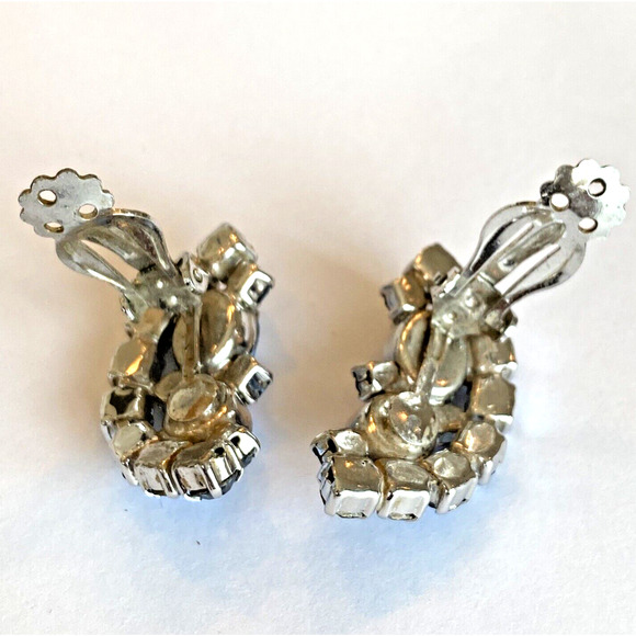 Vintage Mid Century Clip On Earrings Dramatic Silver & Light Blue Rhinestones - Picture 6 of 8